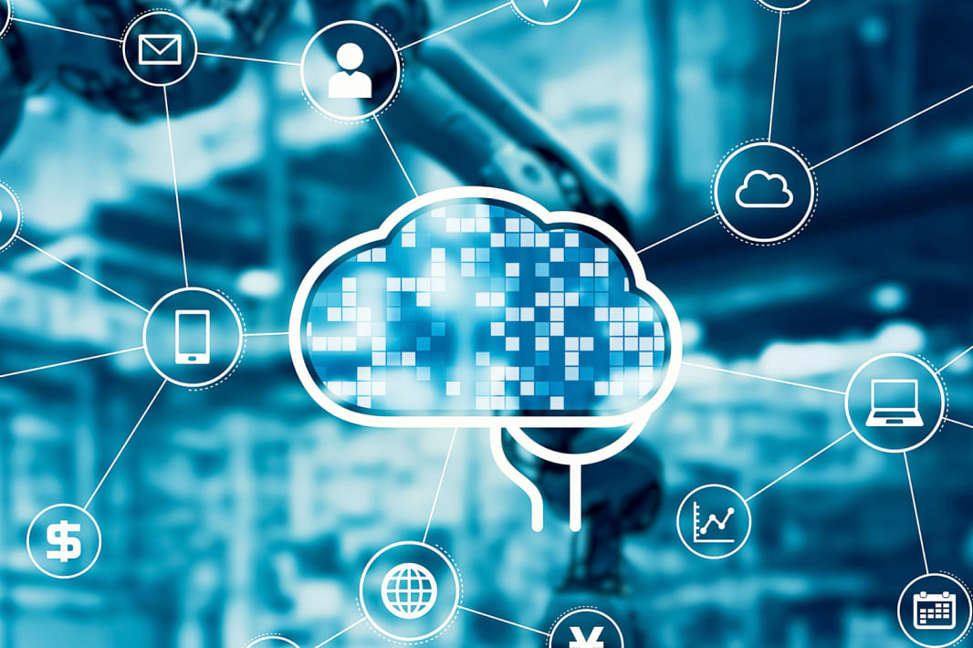 車内でハンドルを握るドライバー