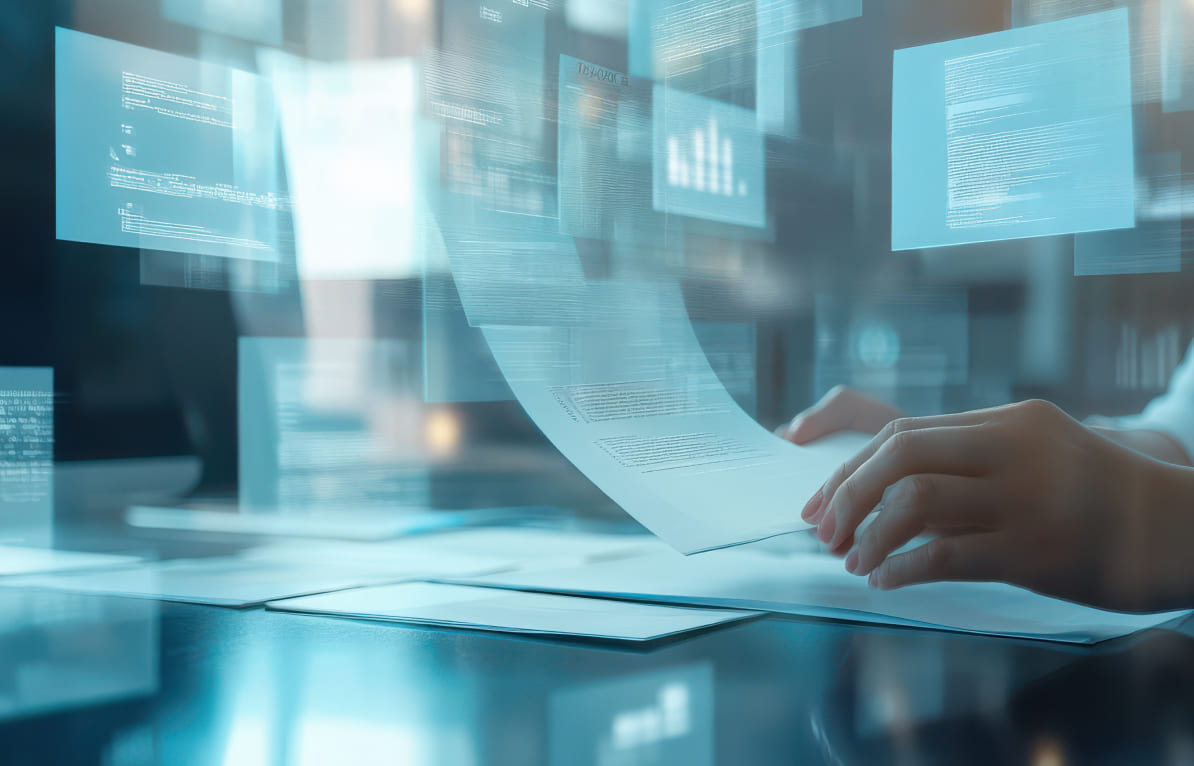 工場内でタブレットを操作している様子